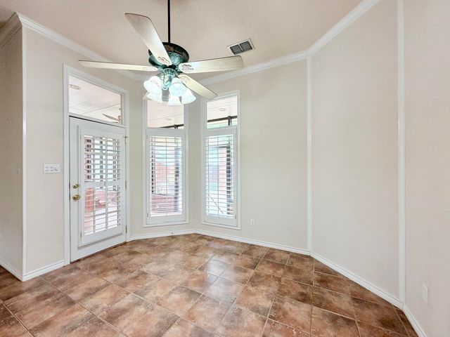 9808 Vicksburg Avenue, Lubbock, TX 79424