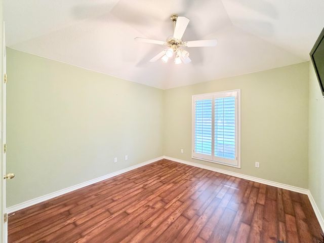 9808 Vicksburg Avenue, Lubbock, TX 79424
