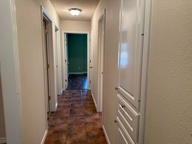 9808 Vicksburg Avenue, Lubbock, TX 79424
