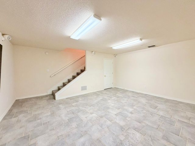9808 Vicksburg Avenue, Lubbock, TX 79424