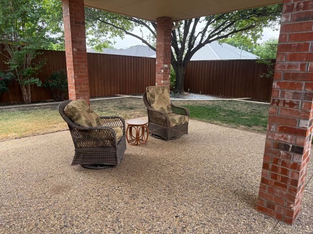 9808 Vicksburg Avenue, Lubbock, TX 79424