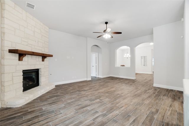 9100 Amistad Lane, Denton, TX 76226