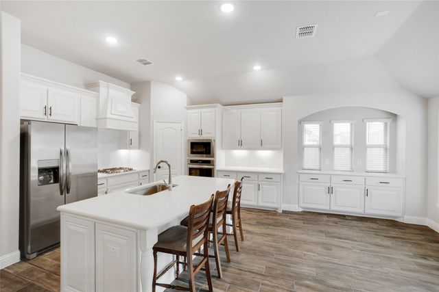 9100 Amistad Lane, Denton, TX 76226