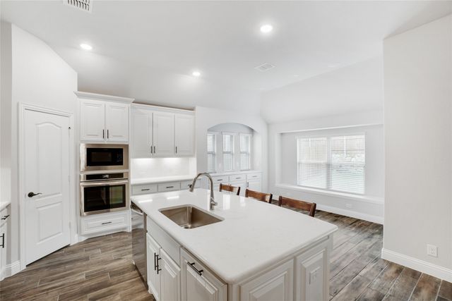 9100 Amistad Lane, Denton, TX 76226