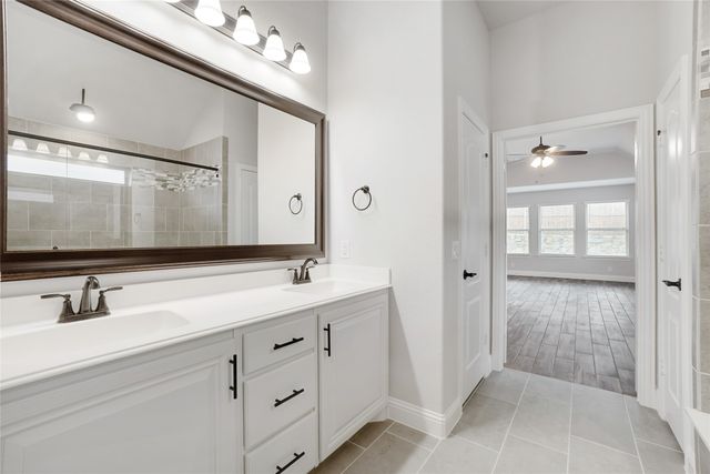 9100 Amistad Lane, Denton, TX 76226