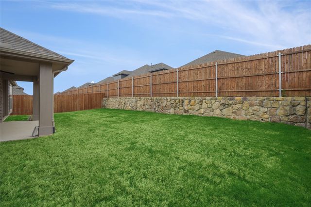 9100 Amistad Lane, Denton, TX 76226