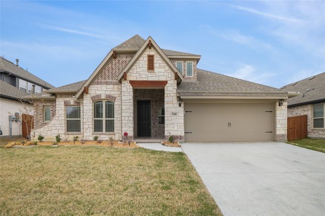 9100 Amistad Lane, Denton, TX 76226