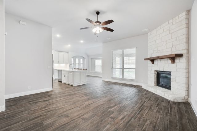 9100 Amistad Lane, Denton, TX 76226