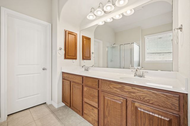 1208 Isabella Lane, Savannah, TX 76227