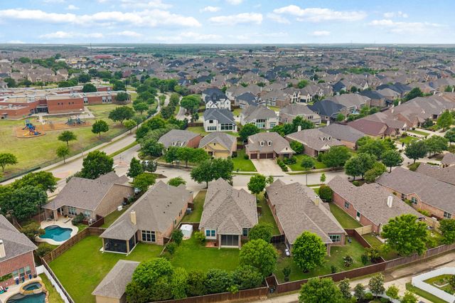 1208 Isabella Lane, Savannah, TX 76227