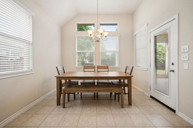 1208 Isabella Lane, Savannah, TX 76227