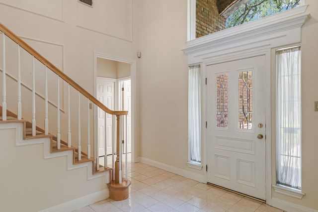 7615 Yaupon DR, Austin, TX 78759