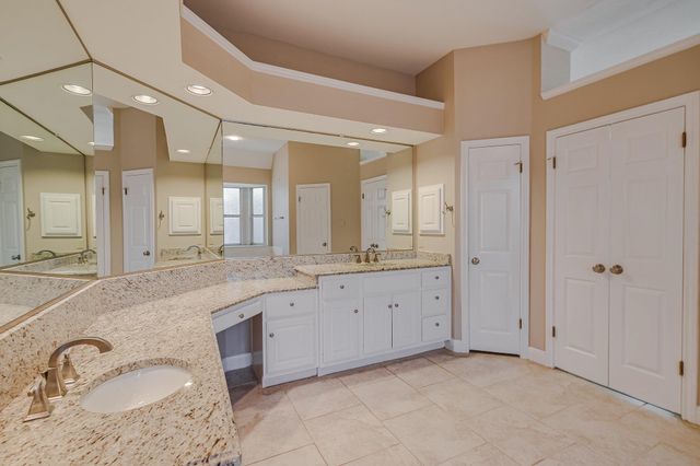 7615 Yaupon DR, Austin, TX 78759