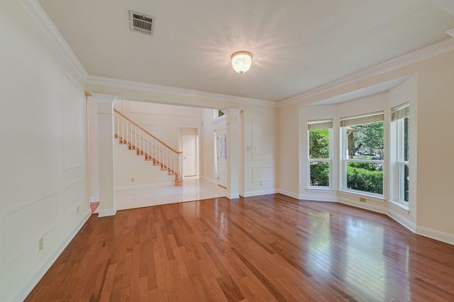 7615 Yaupon DR, Austin, TX 78759