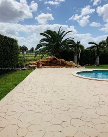 11230 SW 156th Avenue, Miami, FL 33196