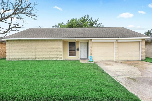 9838 Rocky Hollow Road, La Porte, TX 77571