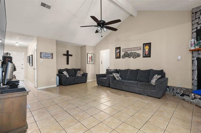 9838 Rocky Hollow Road, La Porte, TX 77571