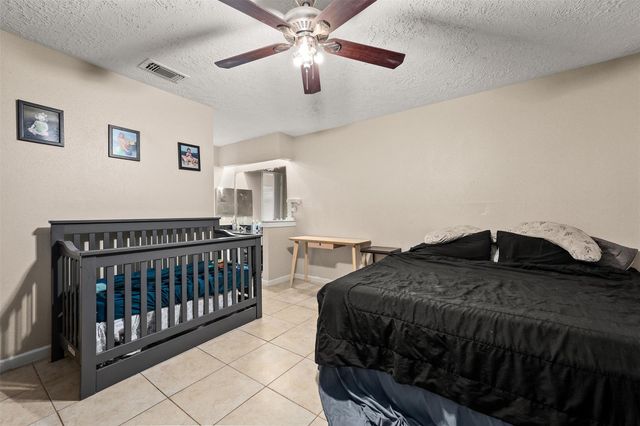 9838 Rocky Hollow Road, La Porte, TX 77571