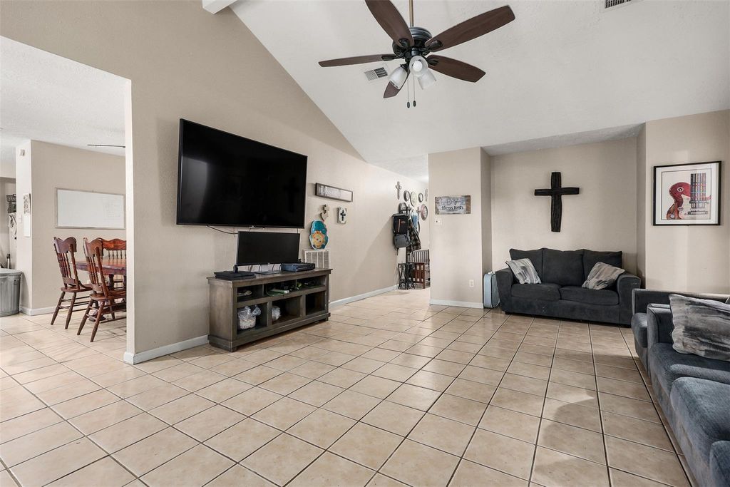 9838 Rocky Hollow Road, La Porte, TX 77571