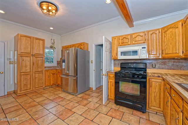 16 Brookside Avenue, Menands, NY 12204