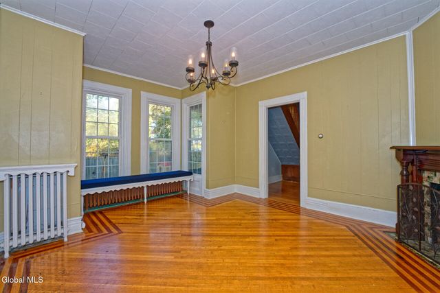 16 Brookside Avenue, Menands, NY 12204