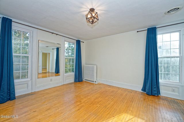 16 Brookside Avenue, Menands, NY 12204