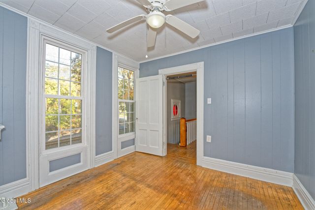 16 Brookside Avenue, Menands, NY 12204