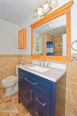 16 Brookside Avenue, Menands, NY 12204