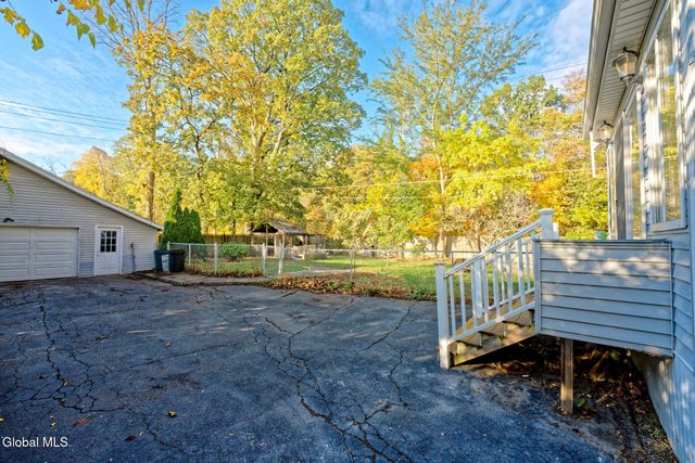 16 Brookside Avenue, Menands, NY 12204