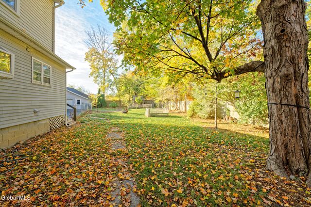 16 Brookside Avenue, Menands, NY 12204