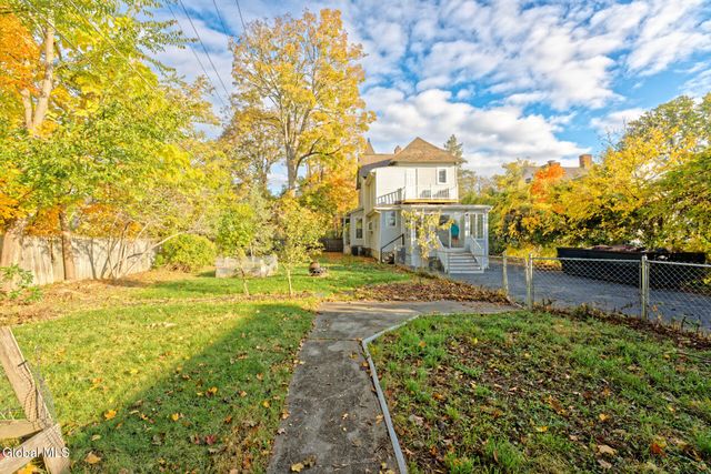 16 Brookside Avenue, Menands, NY 12204