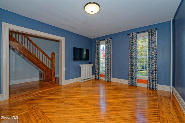 16 Brookside Avenue, Menands, NY 12204