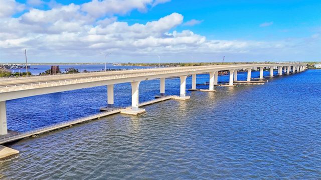 303 SE Halifax Lane, Stuart, FL 34994