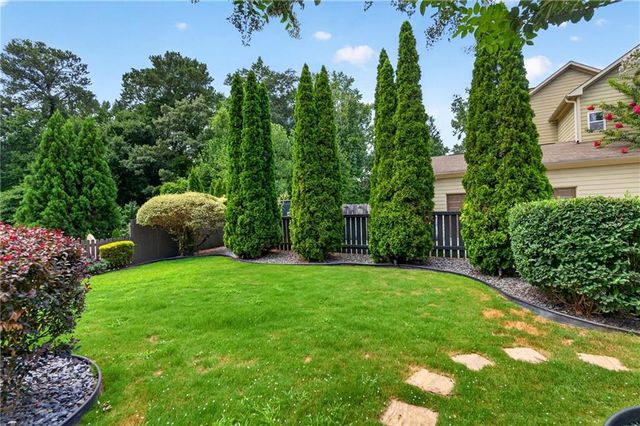 1596 Habershal Road NW, Atlanta, GA 30318