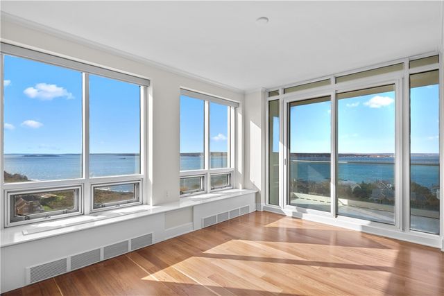 1 Tower Drive 1201, Portsmouth, RI 02871