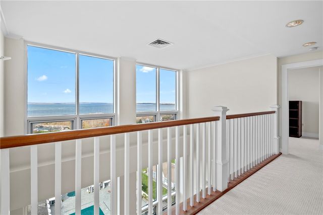 1 Tower Drive 1201, Portsmouth, RI 02871