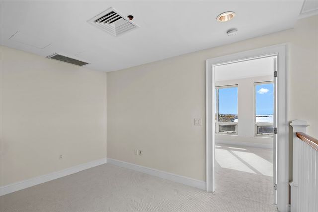 1 Tower Drive 1201, Portsmouth, RI 02871