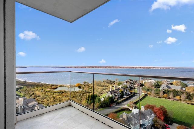 1 Tower Drive 1201, Portsmouth, RI 02871