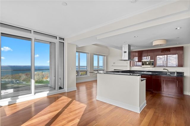 1 Tower Drive 1201, Portsmouth, RI 02871