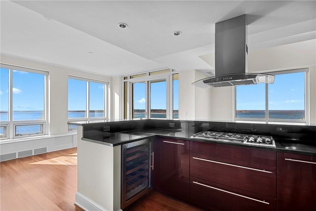 1 Tower Drive 1201, Portsmouth, RI 02871