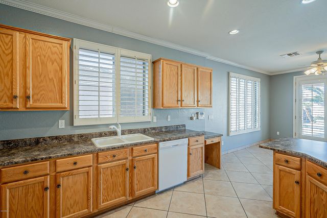110 W Cardinal Way, Chandler, AZ 85286