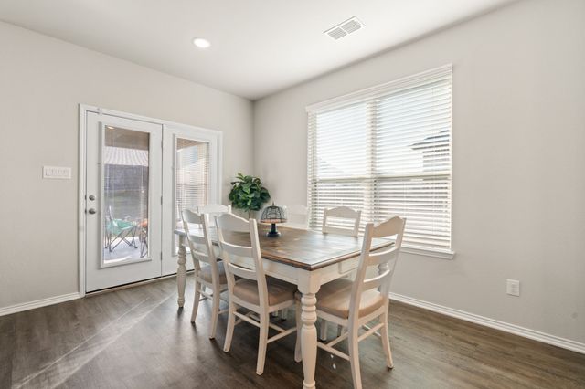 428 Green Hill Drive, Waxahachie, TX 75167