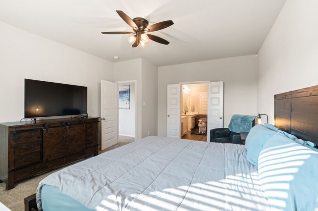 428 Green Hill Drive, Waxahachie, TX 75167