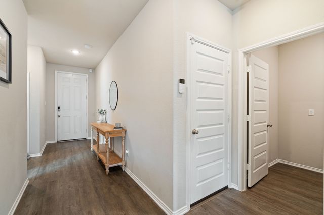 428 Green Hill Drive, Waxahachie, TX 75167