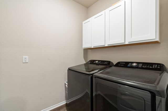 428 Green Hill Drive, Waxahachie, TX 75167