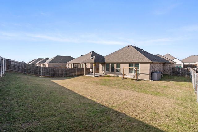 428 Green Hill Drive, Waxahachie, TX 75167