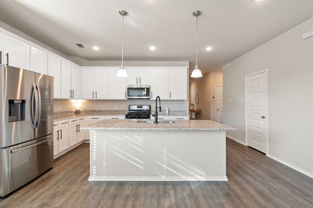 428 Green Hill Drive, Waxahachie, TX 75167