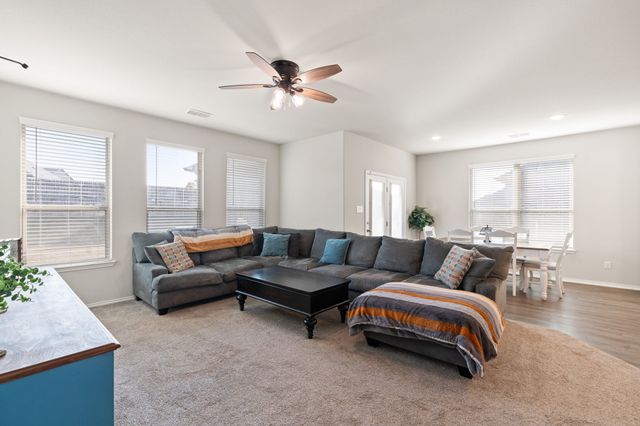 428 Green Hill Drive, Waxahachie, TX 75167