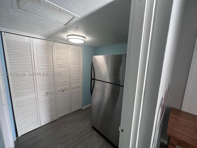 26 Diplomat Pkwy 2342, Hallandale Beach, FL 33009
