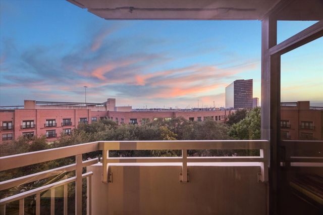 15 Greenway Plaza 6A, Houston, TX 77046
